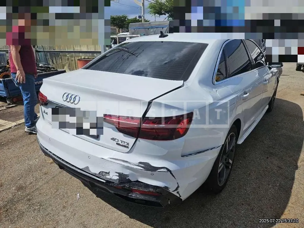 Photo 2 of 6: 2021 Audi A4 40 TDI quattro — Korean insurance auction