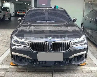 Photo 1 of 18: 2017 BMW Calm M760Li xDrive, VIN WBA7H6104H6987288 — Korean insurance auction