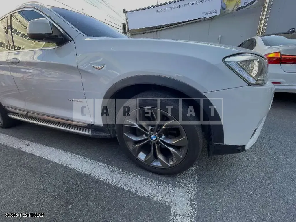 Photo 2 of 9: 2016 BMW X4 xDrive20d, VIN WBAXX1108G0R41668 — Korean insurance auction