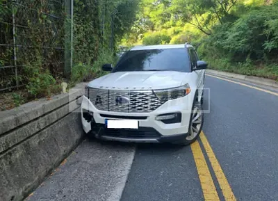 Photo 1 of 34: 2021 Ford Explorer 3.0 — Korean insurance auction