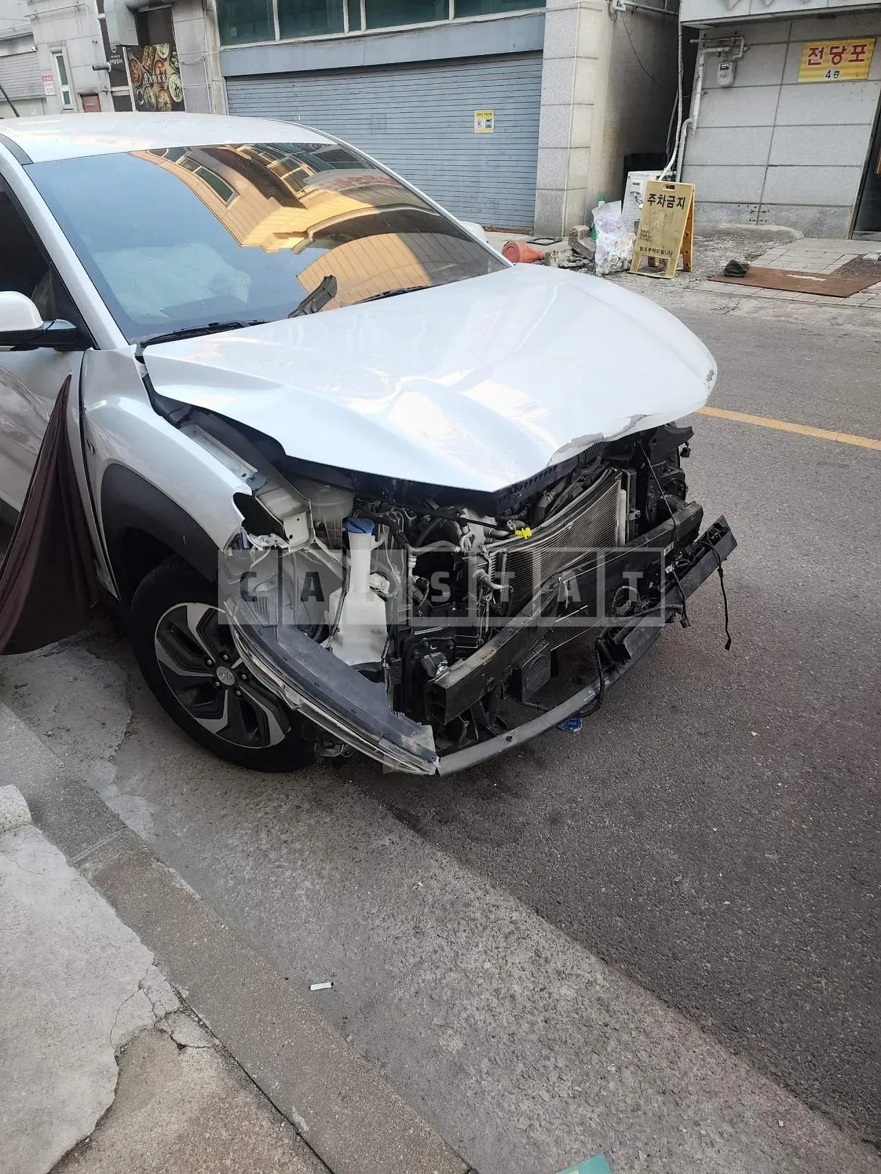 Photo 2 of 18: 2019 Hyundai Kona Hybrid, VIN KMHK381EGLU017835 — Korean insurance auction