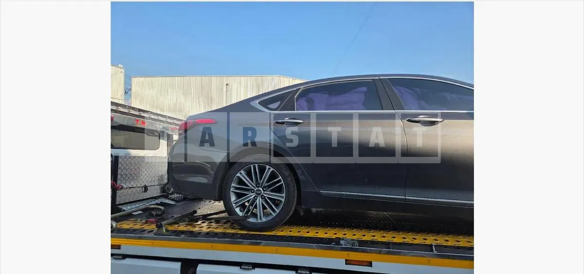 Photo 2 of 13: 2016 Genesis G80 3.3 — Korean insurance auction