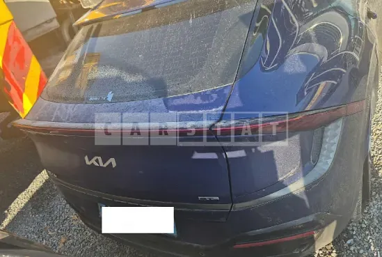 Photo 2 of 37: 2022 Kia EV6 — Korean insurance auction