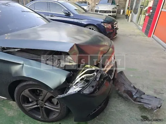Photo 2 of 2: 2018 Mercedes-Benz E 200 — Korean insurance auction