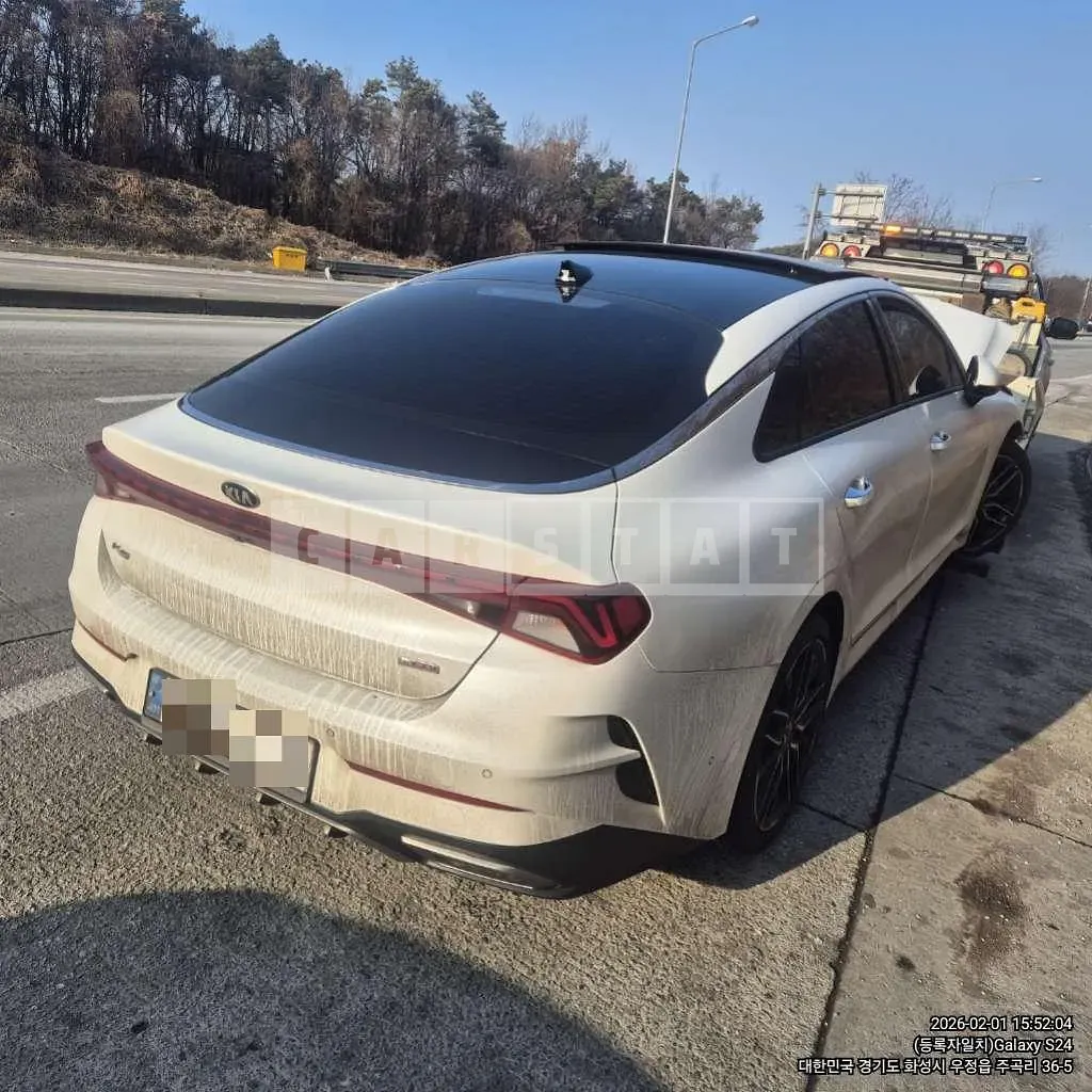 Photo 2 of 9: 2021 Kia K5 1.6 — Korean insurance auction