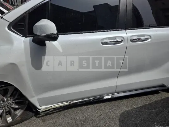 Photo 2 of 11: 2022 Toyota Sienna Hybrid AWD — Korean insurance auction