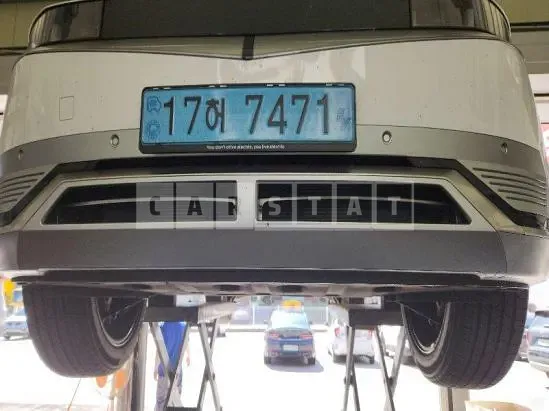 Photo 2 of 13: 2022 Hyundai IONIQ 5 — Korean insurance auction
