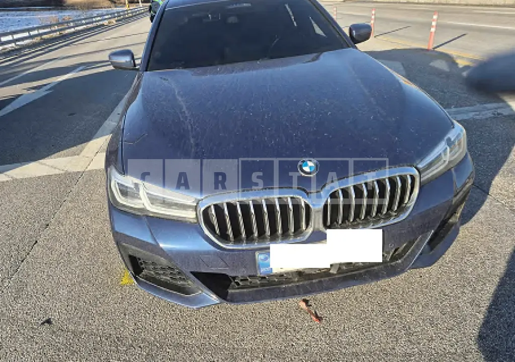 Photo 2 of 5: 2021 BMW 523d — Korean insurance auction