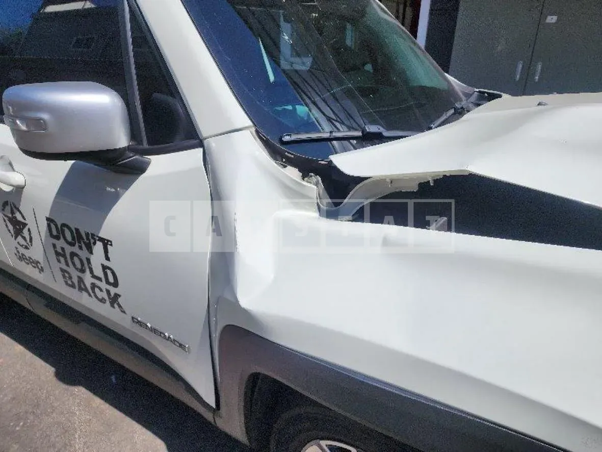 Photo 2 of 8: 2015 Jeep Zip Renegade — Korean insurance auction