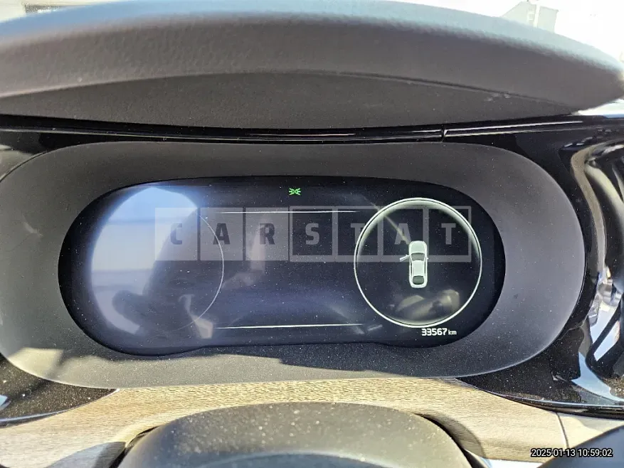 Photo 2 of 13: 2023 Kia K5 2.0 — Korean insurance auction