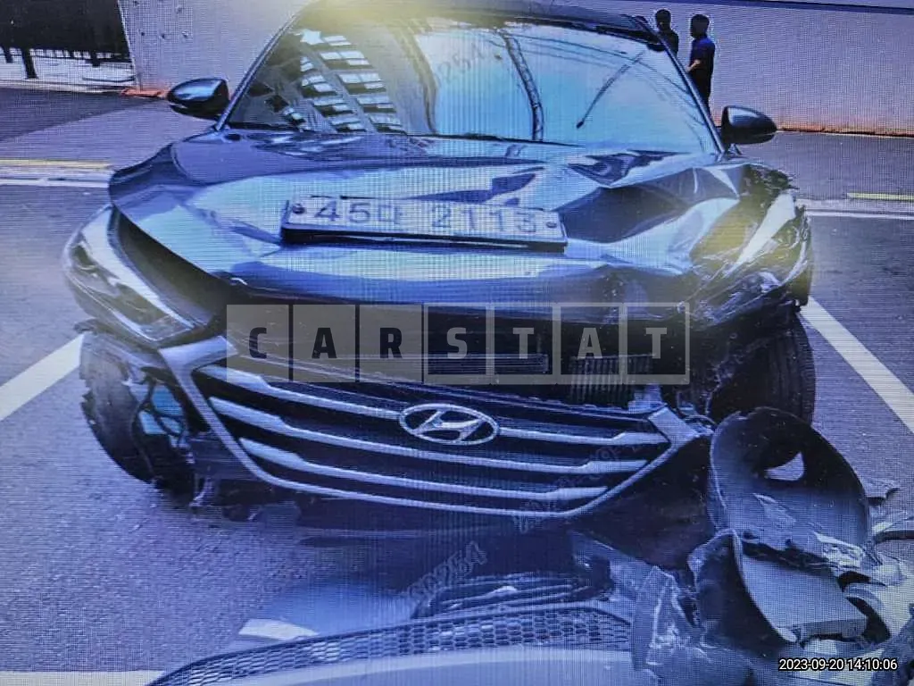 Photo 2 of 6: 2018 Hyundai Tucson, VIN KMHJ281ABJU641470 — Korean insurance auction
