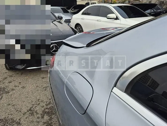 Photo 2 of 26: 2017 Mercedes-Benz E220 d 4Matic — Korean insurance auction
