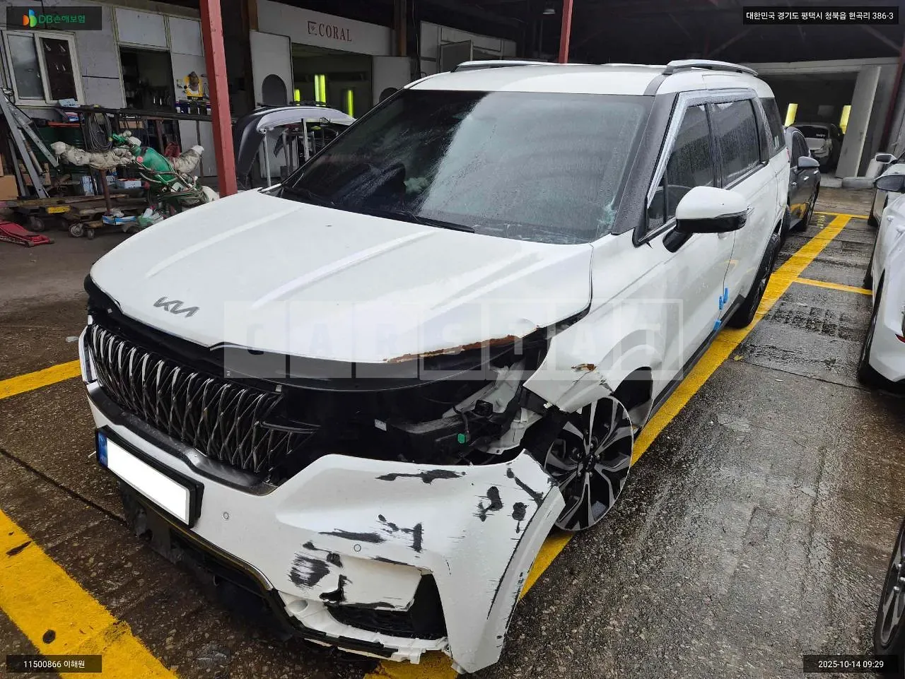 Photo 2 of 23: 2022 Kia Carnival, VIN KNANC81BBPS200882 — Korean insurance auction