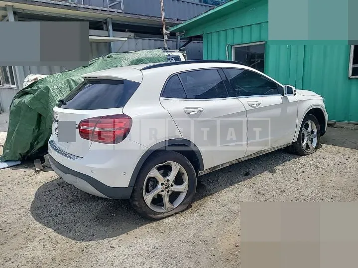 Photo 2 of 8: 2018 Mercedes-Benz GLA220 — Korean insurance auction