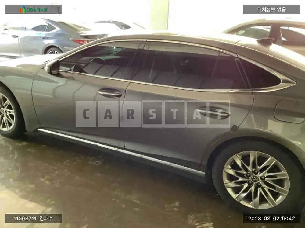 Photo 2 of 9: 2020 Lexus LS500 AWD, VIN JTHC5LFF5K5007185 — Korean insurance auction