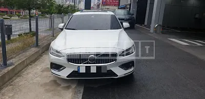 Photo 1 of 24: 2021 Volvo S60 B5, VIN 7JRZSL12DMG092803 — Korean insurance auction