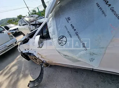 Photo 2 of 26: 2023 Hyundai Kona, VIN KMHK5813HPU919758 — Korean insurance auction
