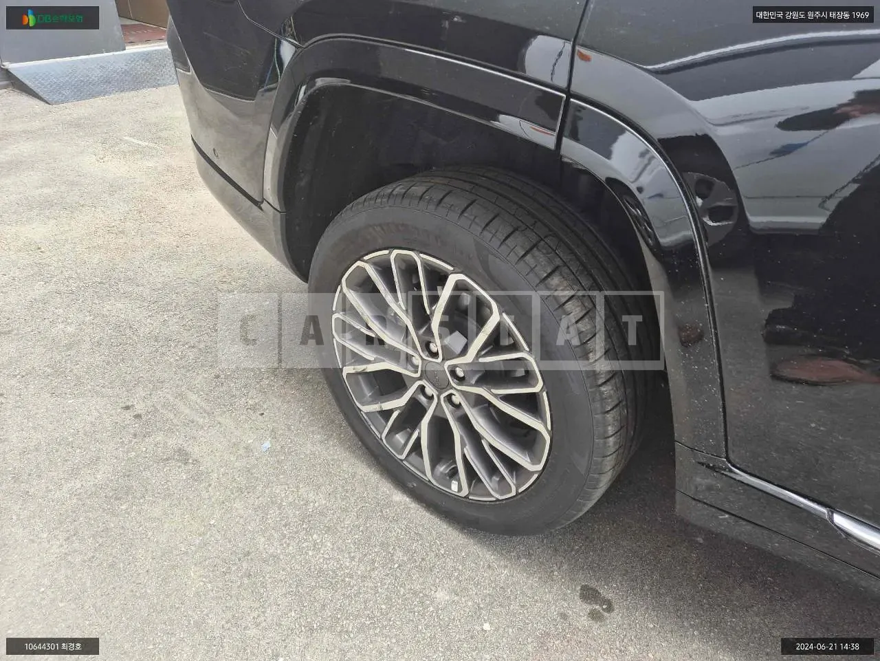 Photo 2 of 16: 2023 Jeep Grand Cherokee L, VIN 1C4RJKEG3P8742619 — Korean insurance auction