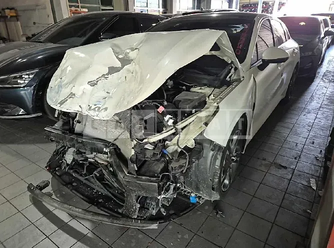 Photo 2 of 17: 2022 Kia K5 — Korean insurance auction