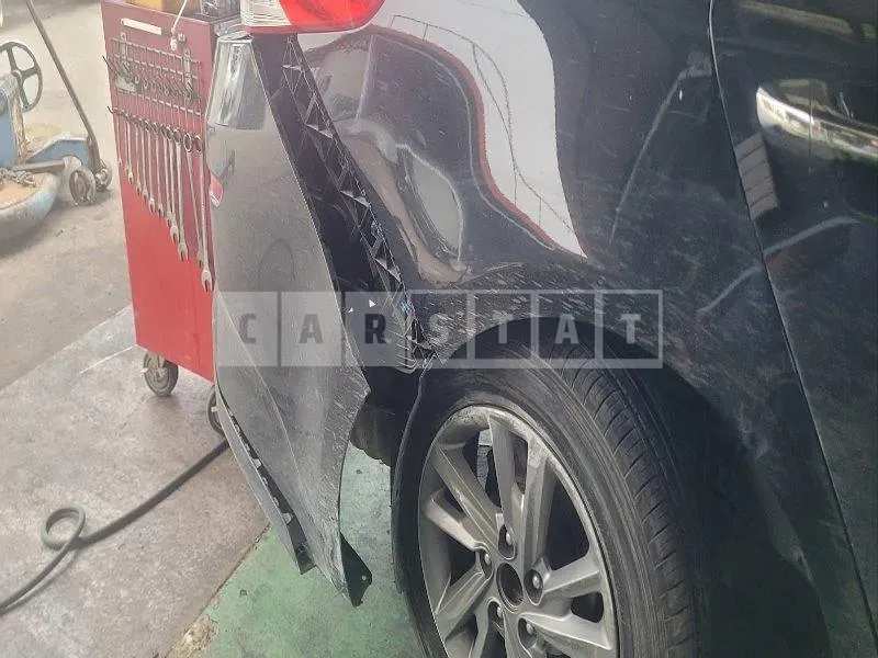 Photo 2 of 34: 2019 Kia K5 — Korean insurance auction