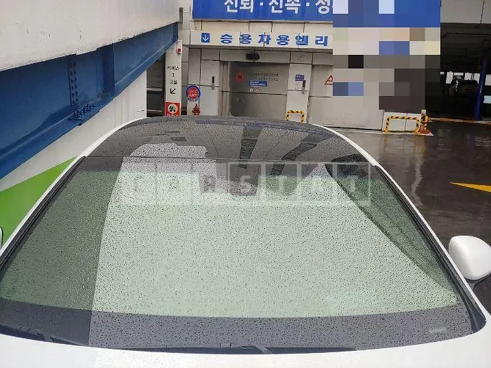 Photo 2 of 14: 2023 Genesis G80 2.5 — Korean insurance auction