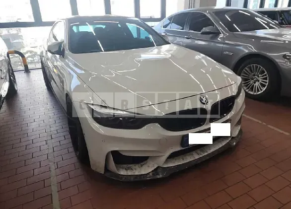 Photo 2 of 39: 2018 BMW M4 Coupe Competition Package, VIN WBS4Y910XJAC52035 — Korean insurance auction