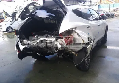 Photo 1 of 5: 2018 Hyundai Santa Fe — Korean insurance auction