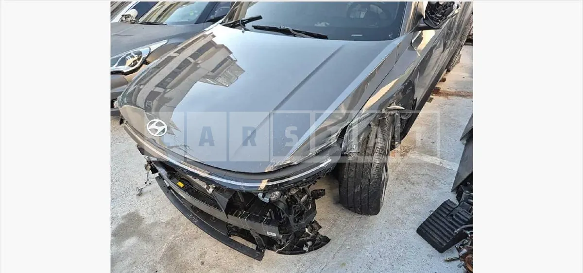 Photo 2 of 19: 2025 Hyundai Kona 1.6 — Korean insurance auction