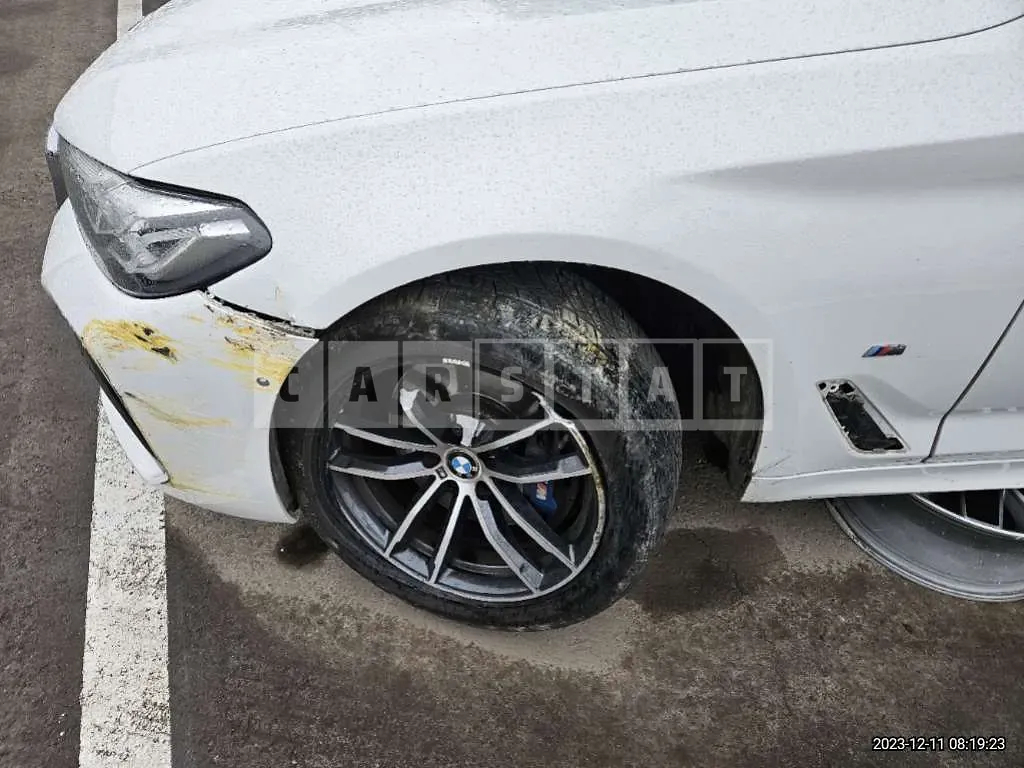 Photo 2 of 7: 2021 BMW 523d xDrive, VIN WBA31ES03MCF89800 — Korean insurance auction