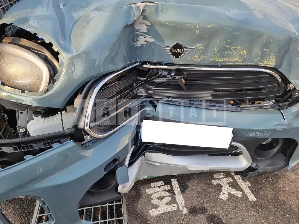 Photo 2 of 21: 2022 MINI Cooper Countryman, VIN WMW31BR00P3P76658 — Korean insurance auction