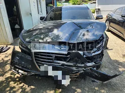 Photo 1 of 19: 2018 Genesis G80 3.3, VIN KMHGL41DDJU298957 — Korean insurance auction