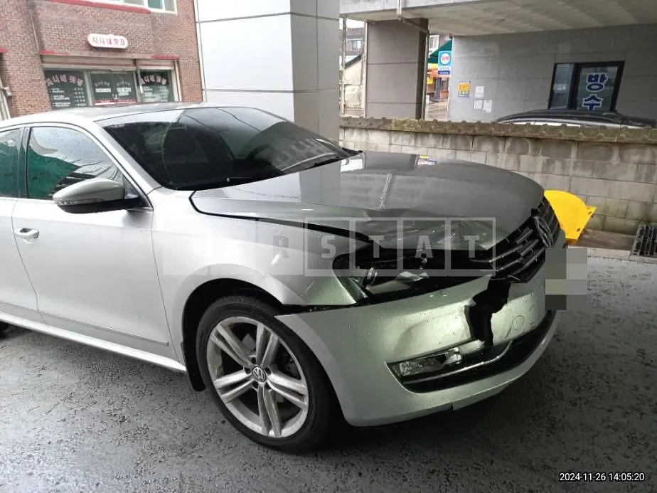 Photo 2 of 5: 2014 Volkswagen Passat 2.0 TDI — Korean insurance auction