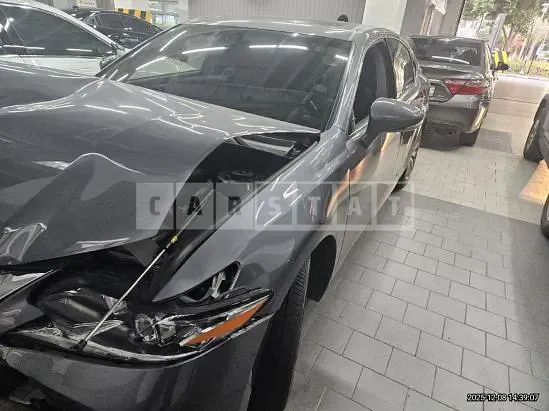 Photo 2 of 13: 2017 Lexus ES300h, VIN JTHBW1GG6H2150421 — Korean insurance auction