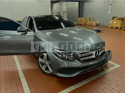 Photo 1 of 9: 2017 Mercedes-Benz E 300 4Matic, VIN WDDZF4KB1HA132417 — Korean insurance auction