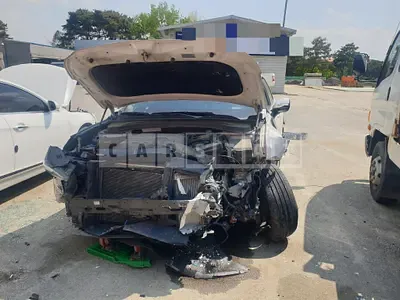 Photo 1 of 9: 2019 Hyundai Santa Fe 2.2 (4WD), VIN KMHS381CDKU157417 — Korean insurance auction
