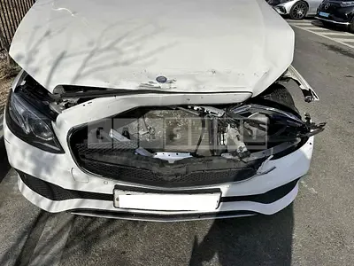 Photo 1 of 23: 2016 Mercedes-Benz E300 4Matic, VIN WDDZF4KB4HA080894 — Korean insurance auction
