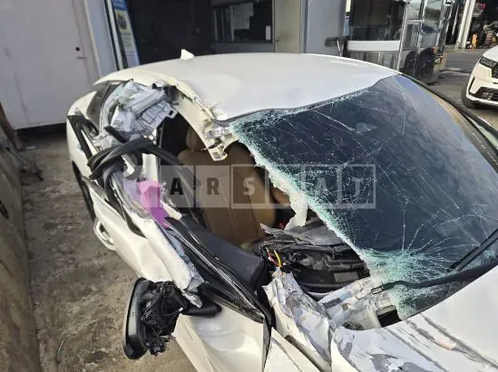 Photo 2 of 11: 2022 Kia K5 — Korean insurance auction