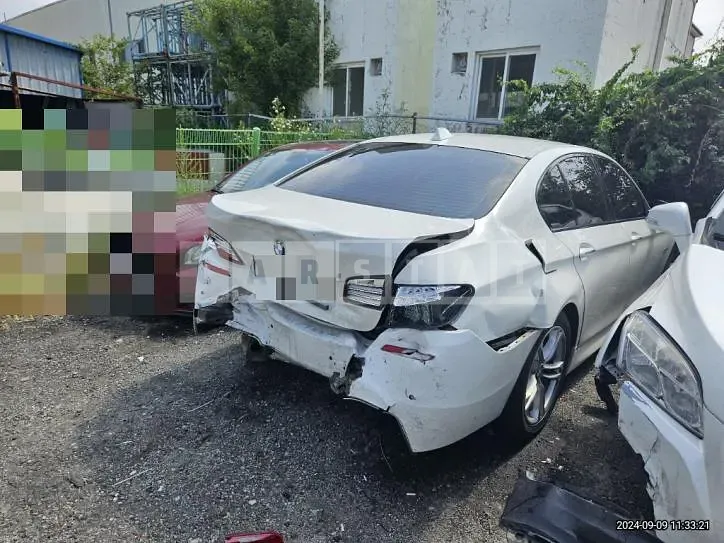 Photo 2 of 10: 2016 BMW 520d — Korean insurance auction