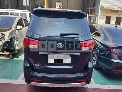Photo 1 of 34: 2017 Kia Carnivals, VIN KNAMB81ABJS406619 — Korean insurance auction