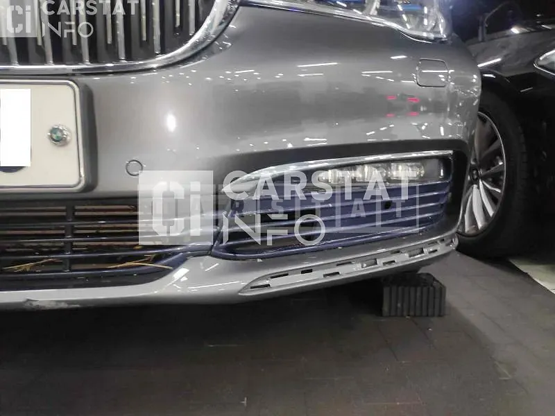 Photo 2 of 8: 2016 BMW 730Ld xDrive, VIN WBA7G6106GG678939 — Korean insurance auction