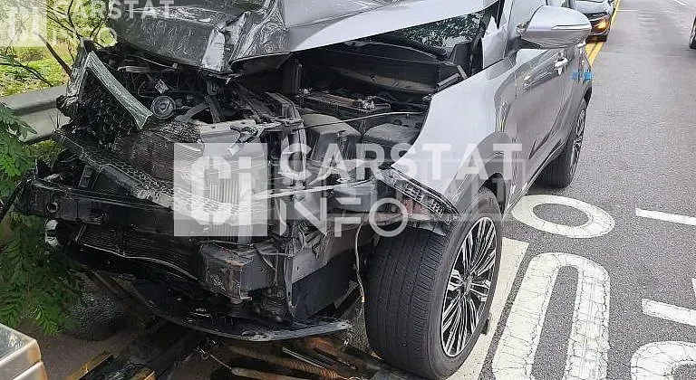 Photo 2 of 10: 2014 Kia Sportage R — Korean insurance auction