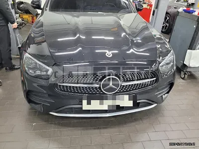 Photo 1 of 30: 2022 Mercedes-Benz E350 4Matic, VIN W1KZF8GB8NB053980 — Korean insurance auction