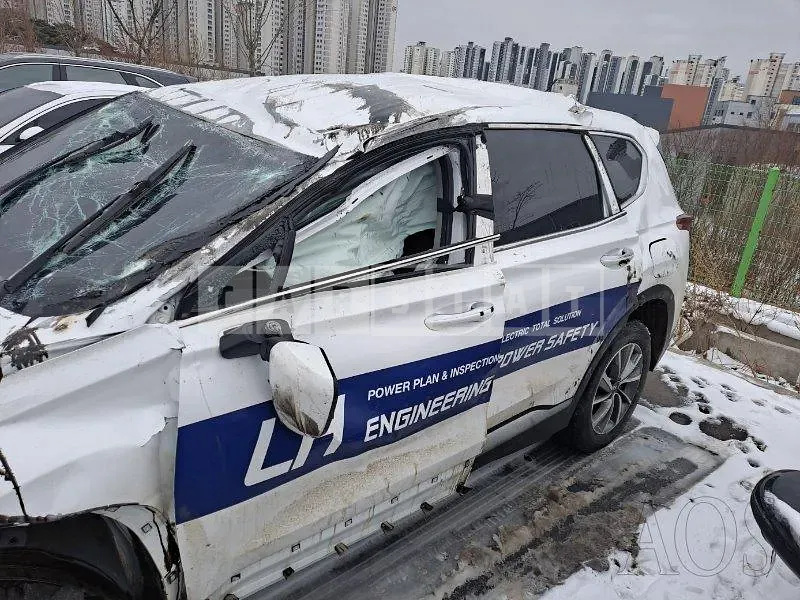 Photo 2 of 35: 2019 Hyundai Santa Fe 2.0, VIN KMHS281BBLU239686 — Korean insurance auction