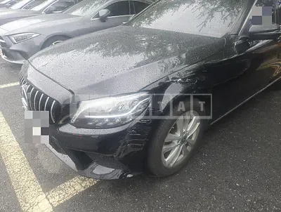 Photo 1 of 28: 2019 Mercedes-Benz C220 d — Korean insurance auction
