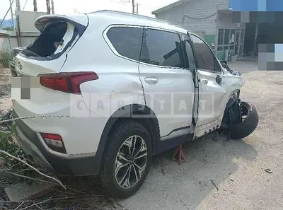 Photo 1 of 11: 2019 Hyundai Santa Fe — Korean insurance auction