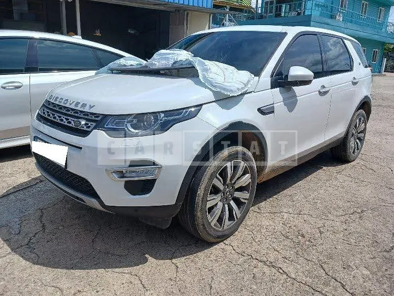 Photo 2 of 32: 2017 Land Rover Discovery Sport 2.0d, VIN SALCA2BN8HH687202 — Korean insurance auction