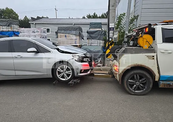 Photo 3 of 3: 2018 BMW Active Tourer — Korean insurance auction