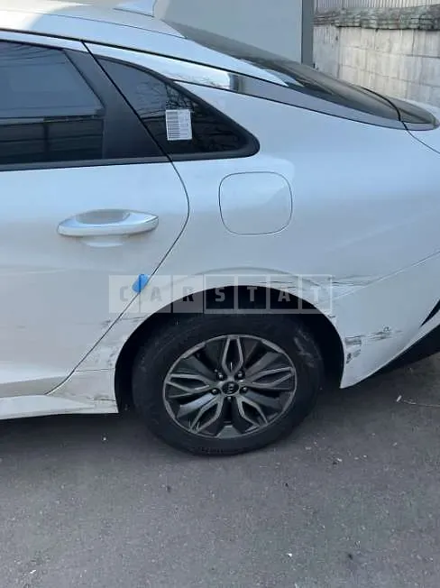 Photo 2 of 8: 2022 Kia K5 LPG — Korean insurance auction