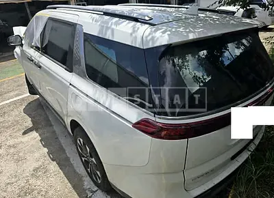 Photo 1 of 7: 2023 Kia Carnival — Korean insurance auction