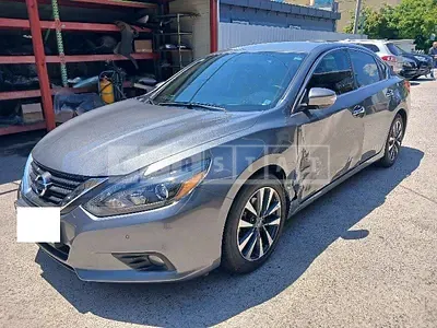Photo 1 of 14: 2017 Nissan Altima 2.5 — Korean insurance auction